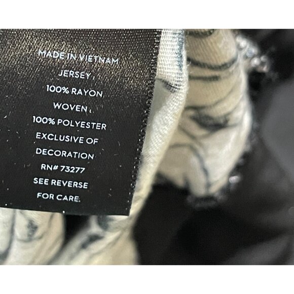 Simply Vera Pullover Top Tunic Floral Black Grey Size L Large - Picture 6 of 7